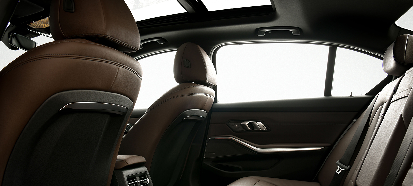 The new BMW 3 Series Gran Sedan G28 2021 comfortable rear seats The new BMW 3 Series Gran Sedan G28 2021 comfortable rear seats leather 'Vernasca' Cognac